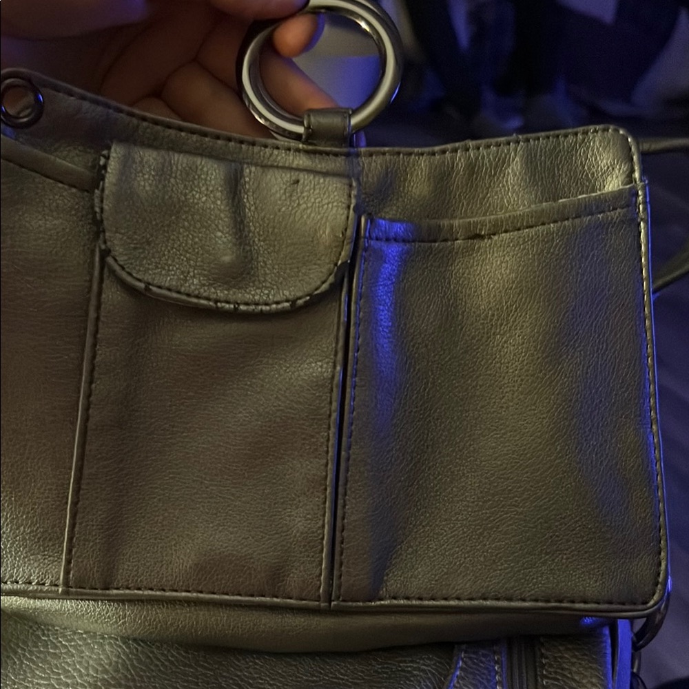 Chic Silver Shoulder Bag With Textured Finish - image 6